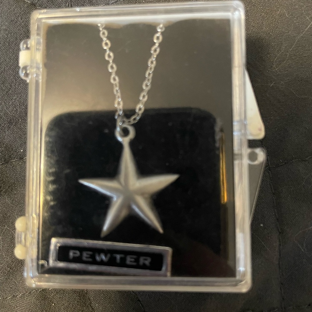 Silver Star Pendant Necklace